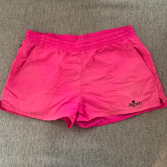 Vintage Aspen shorts - Picture 1 of 5